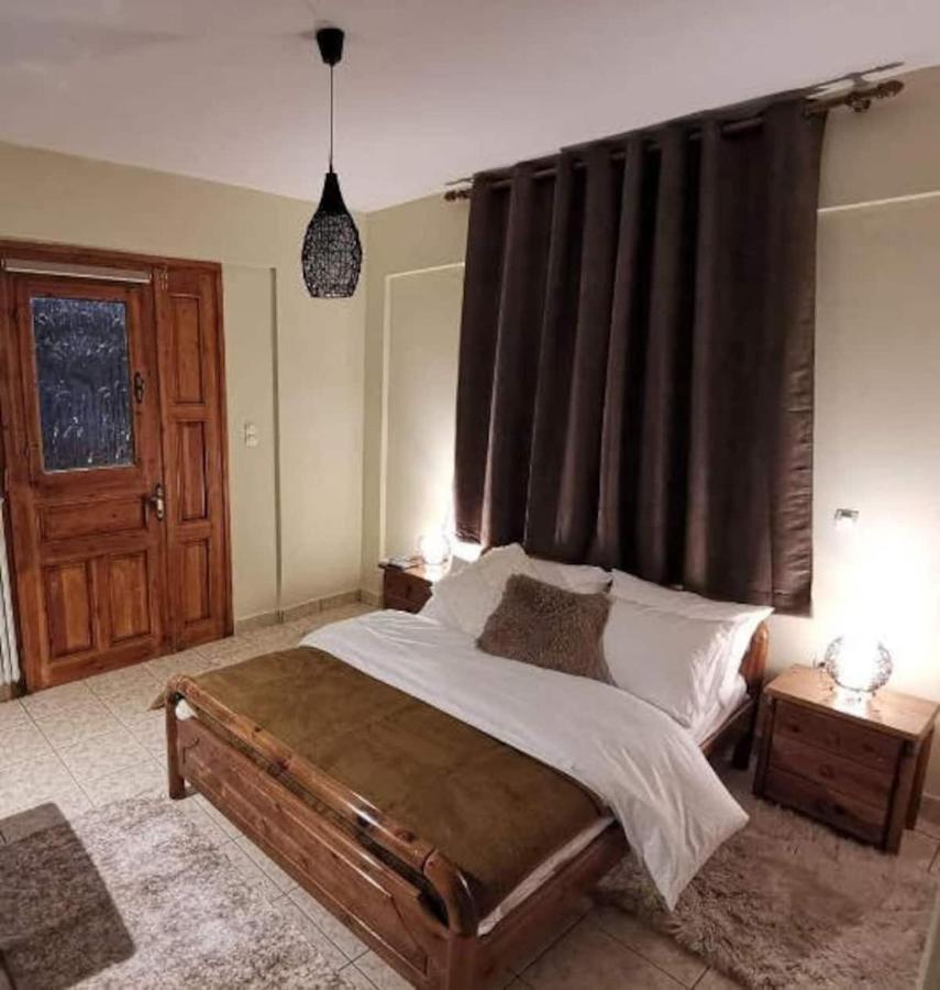 Keramidaki Mini Suites 4 กาลาวริตา ภายนอก รูปภาพ